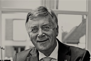 Profilbild des Fachanwalts für Bau- und Architektenrecht Prof. Dr. Klaus Englert, Schrobenhausen auf baurechtsuche.de