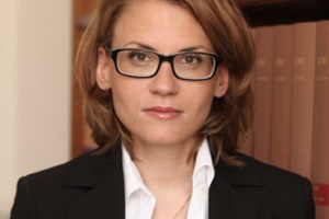 Christina Dinesen, Anwältin